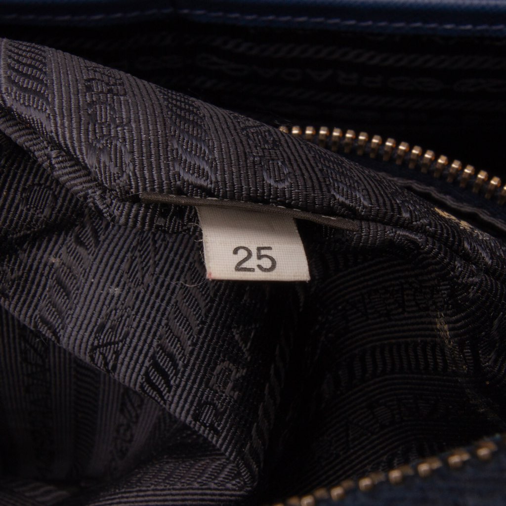 Prada Large Saffiano Lux Galleria Double Zip Tote - Detail 2