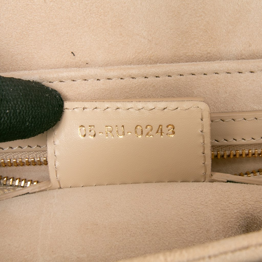 Dior Leather CD Signature Flap - Detail 1