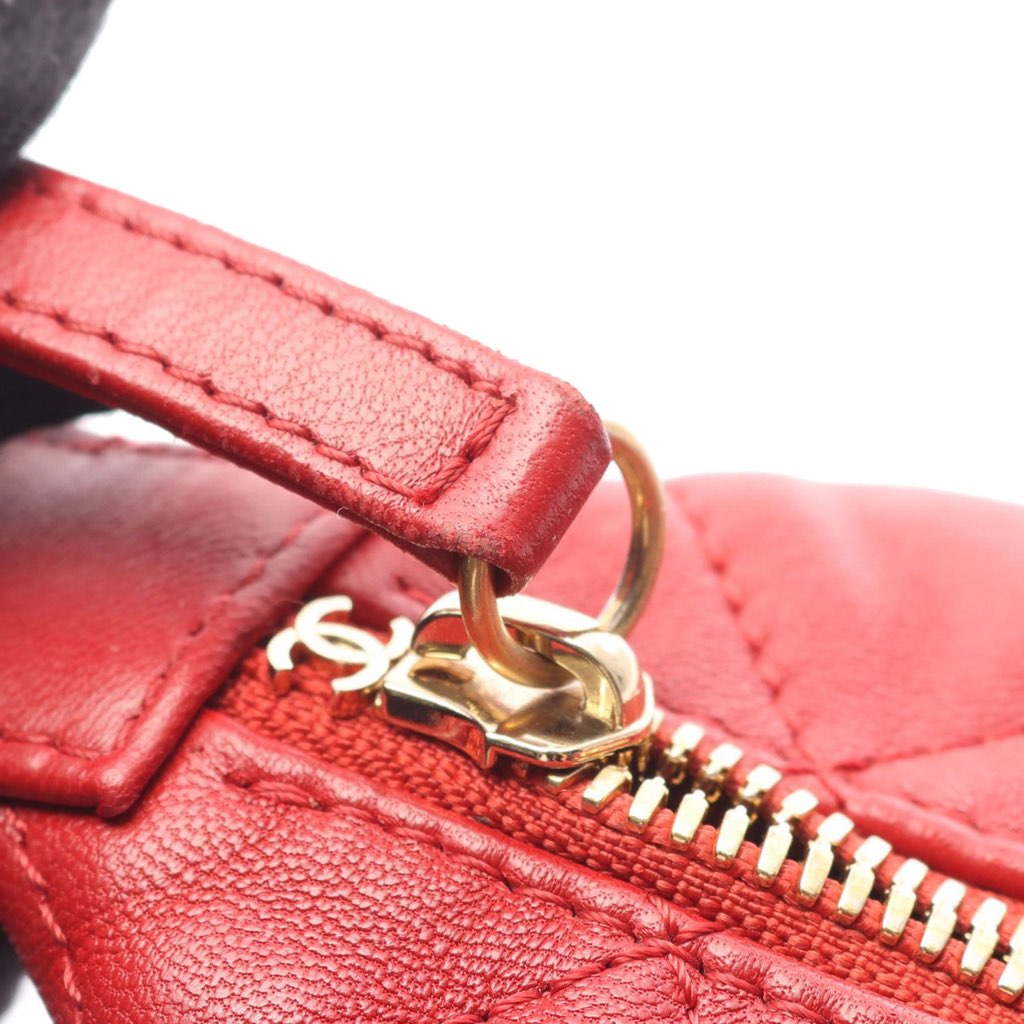 Chanel Small Quilted Lambskin Perfect Meeting Hobo - Image 11