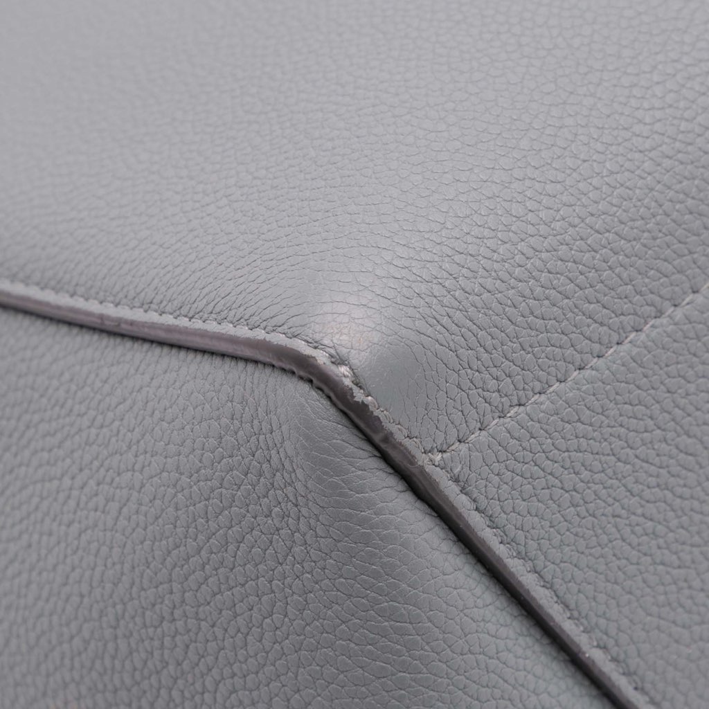 Celine Medium Leather Seau Sangle Bucket Bag - Detail 2