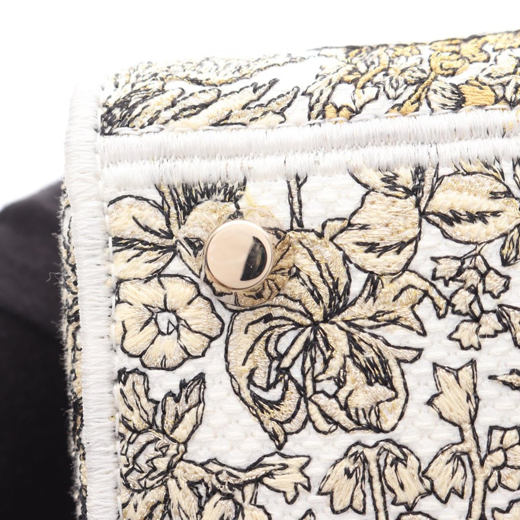 Dior Medium Embroidered Canvas Around The World Stella Lady D-Lite - Side view