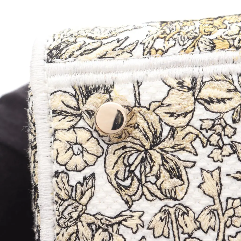 Dior Medium Embroidered Canvas Around The World Stella Lady D-Lite White Canvas Good - Box View