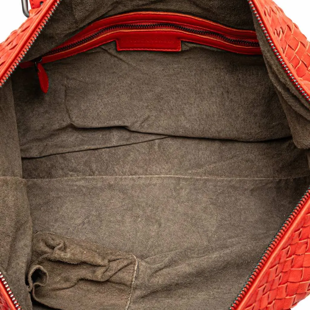 Bottega Veneta Nappa Intrecciato Montaigne Shoulder Bag Red Leather Good - Model View