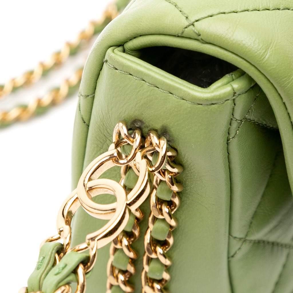 Chanel Quilted Lambskin Double CC Chain Around Flap - Image 12