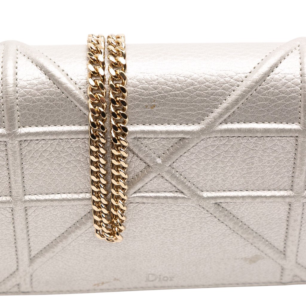 Dior Metallic Grained Calfskin Diorama Wallet On Chain - Image 12