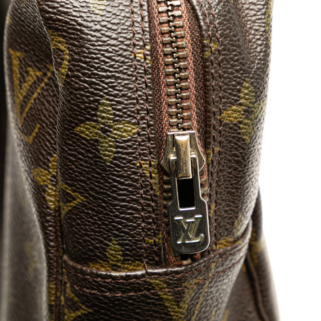 Louis Vuitton Monogram Trousse Toilette 28 - Detail 1