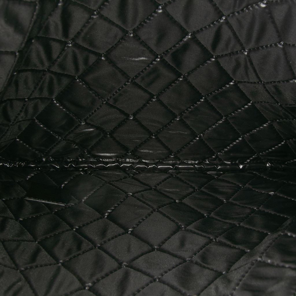 Chanel Medium Quilted Caviar O Case Clutch - 4