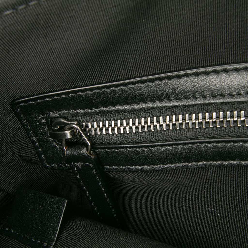 Chanel Paris-Hamburg Wool Embroidered Gabrielle Clutch - Detail 2