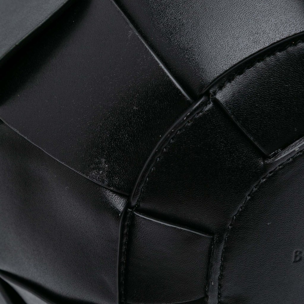 Bottega Veneta Nappa Intrecciato Casette Lantern Bucket - Detail 2