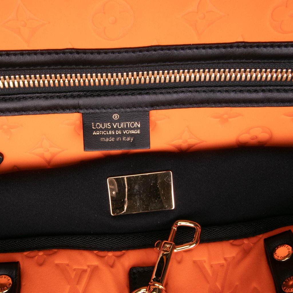 Louis Vuitton Monogram Embossed Neoprene Scuba MM - Detail 2