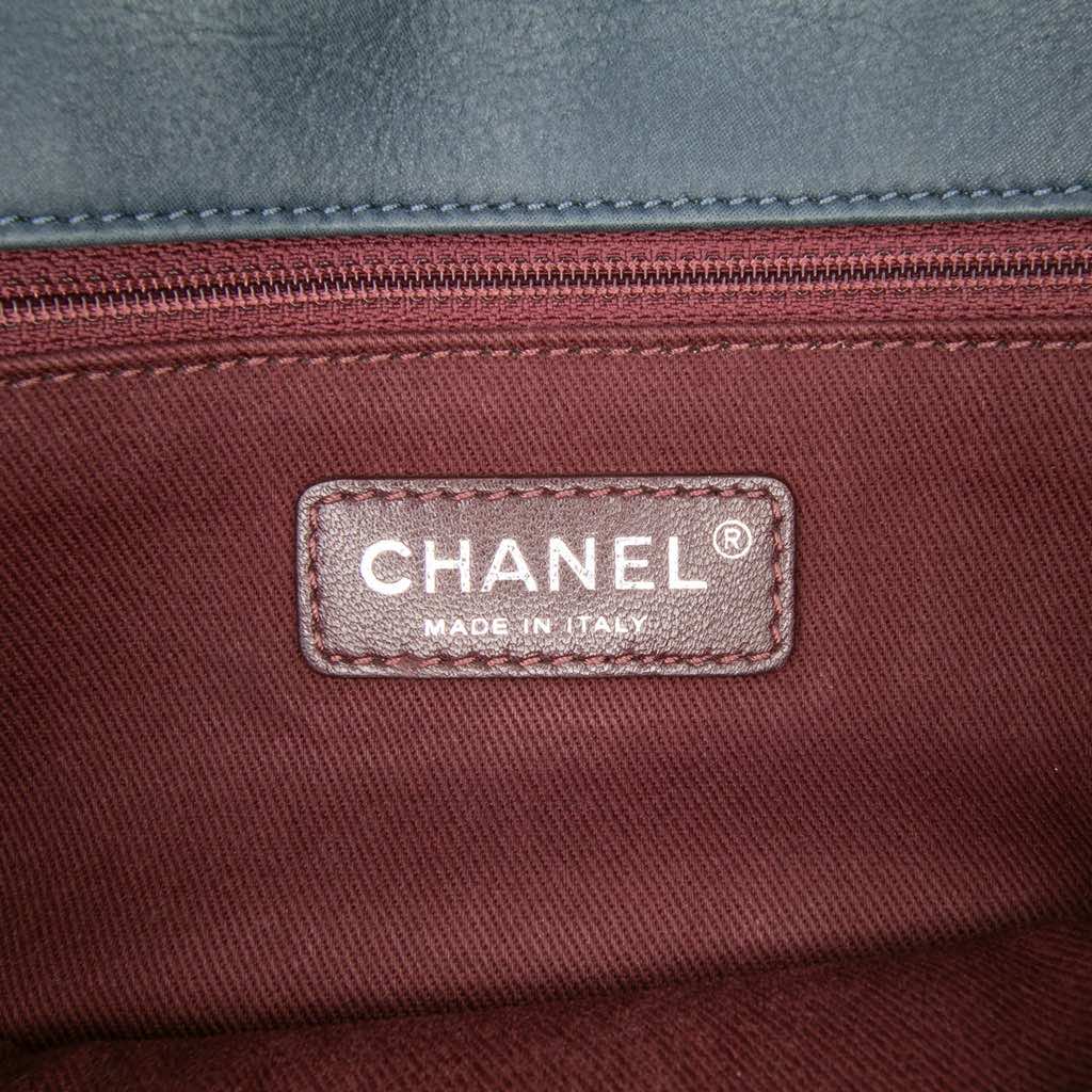 Chanel Paris Edinburgh Medium Diamond Embossed Calfskin New Chic Flap - Side view