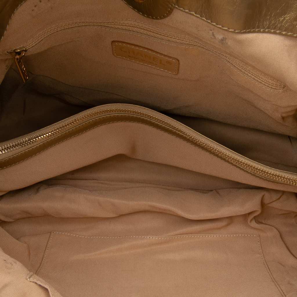 Chanel Quilted Calfskin Ca D'Oro Tote - 4