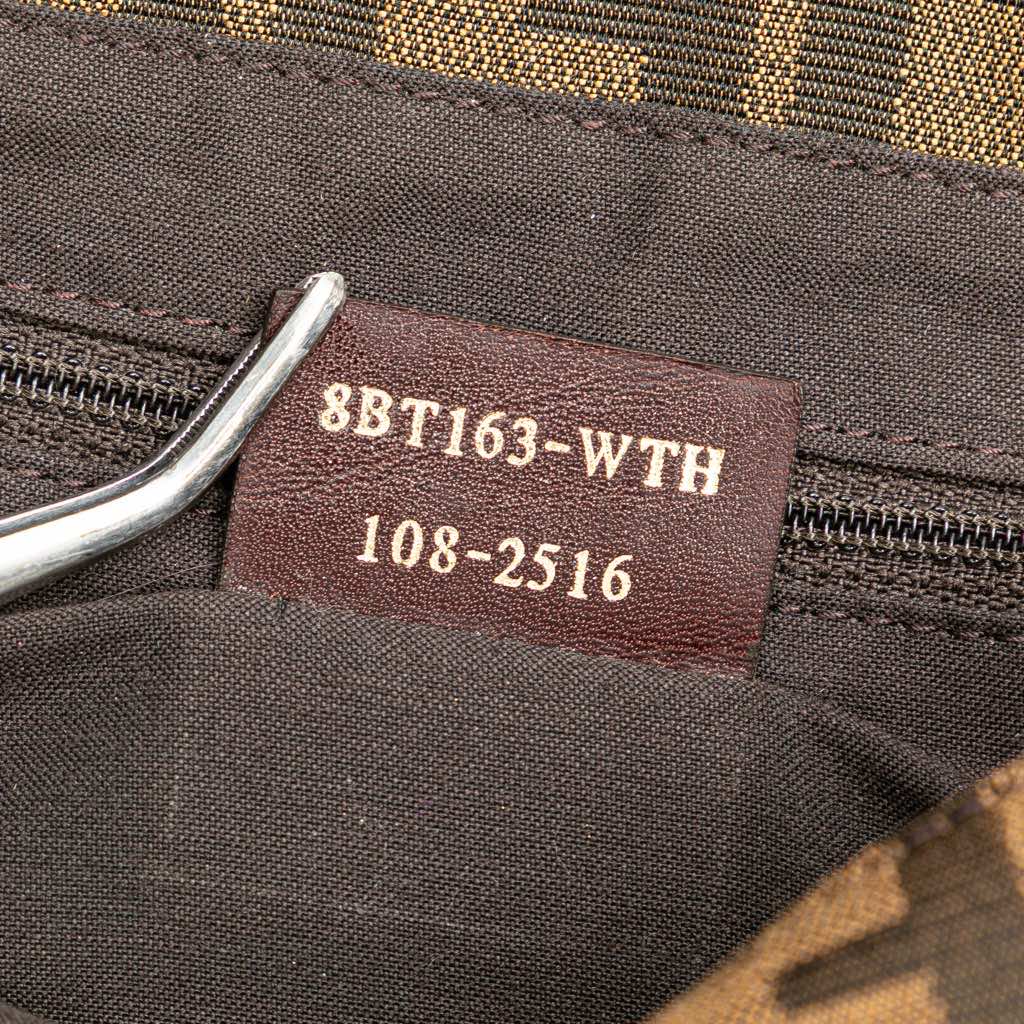 Fendi Zucca Canvas Mia Flap Crossbody - Detail 1