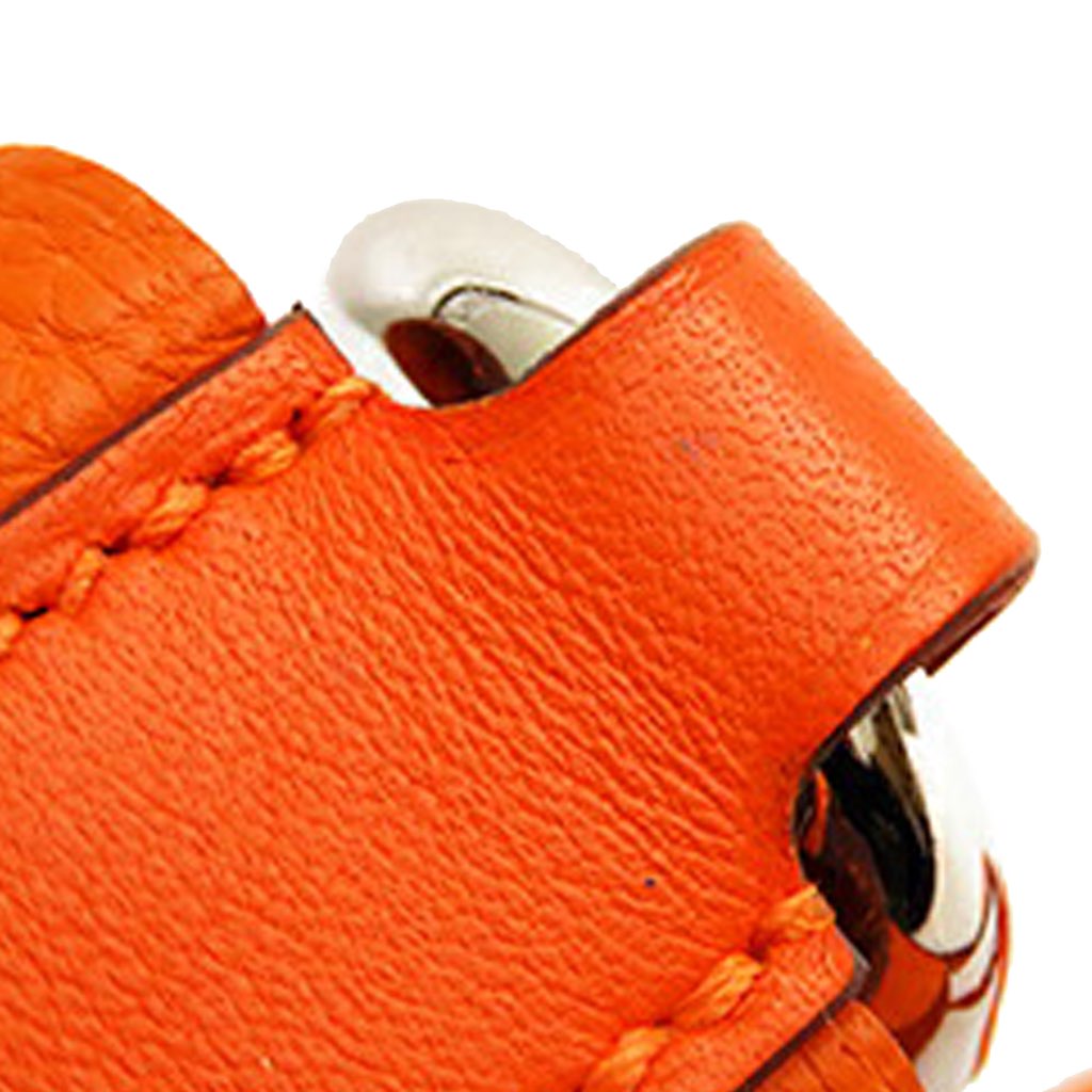 Hermès Clemence and Swift In The Loop 18 - Side view