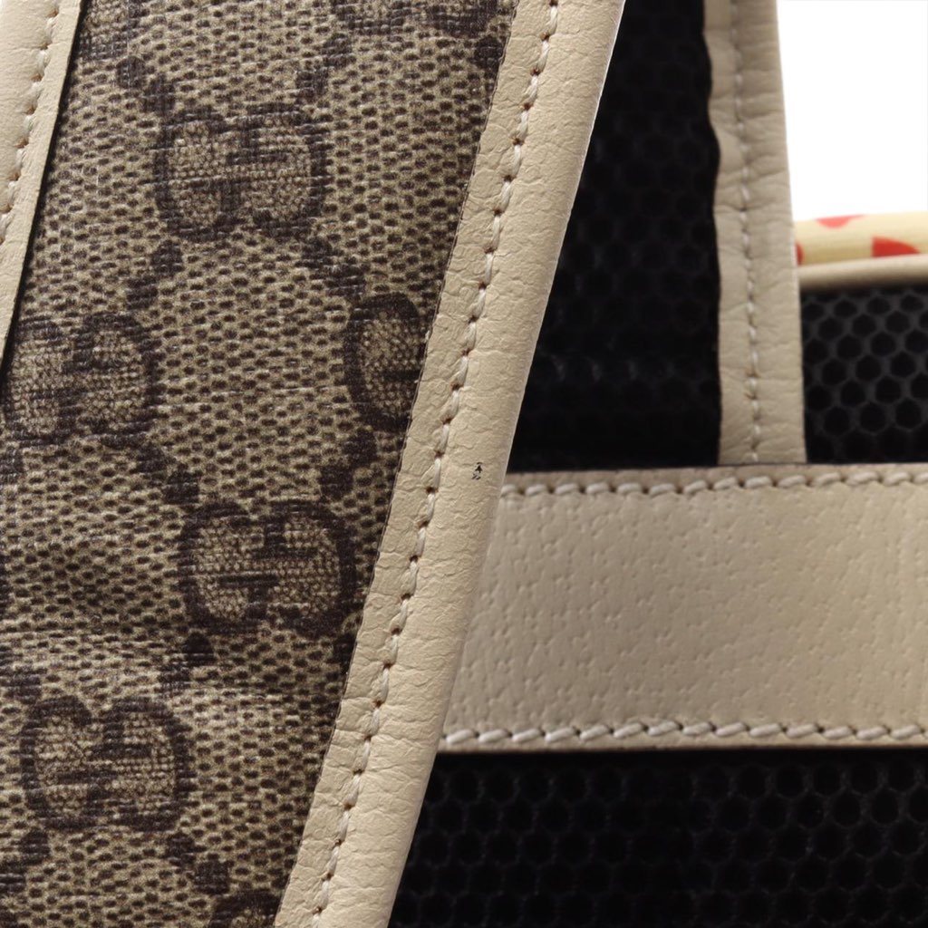 Gucci GG Supreme Les Pommes Apple and Heart Backpack - Image 13