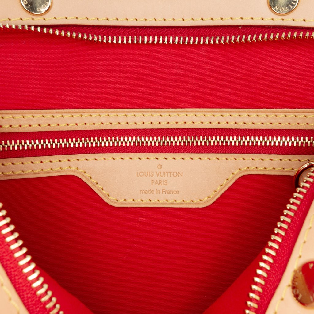 Louis Vuitton Monogram Vernis Brea MM - Side view