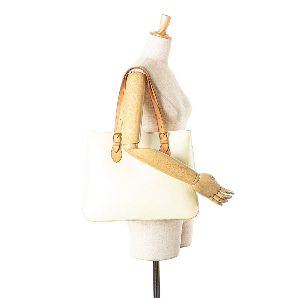 Louis Vuitton Monogram Vernis Brentwood - Image 16