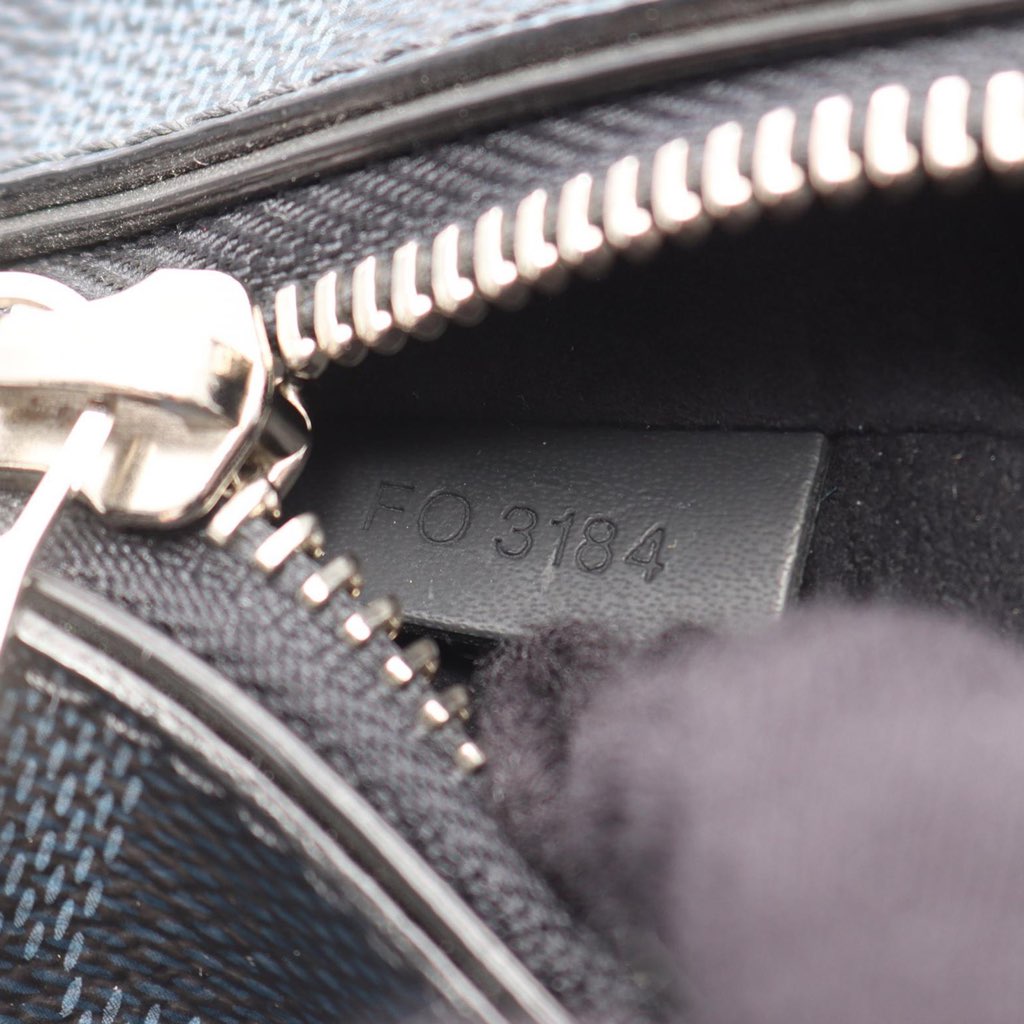 Louis Vuitton Damier Cobalt Greenwich Tote - Side view