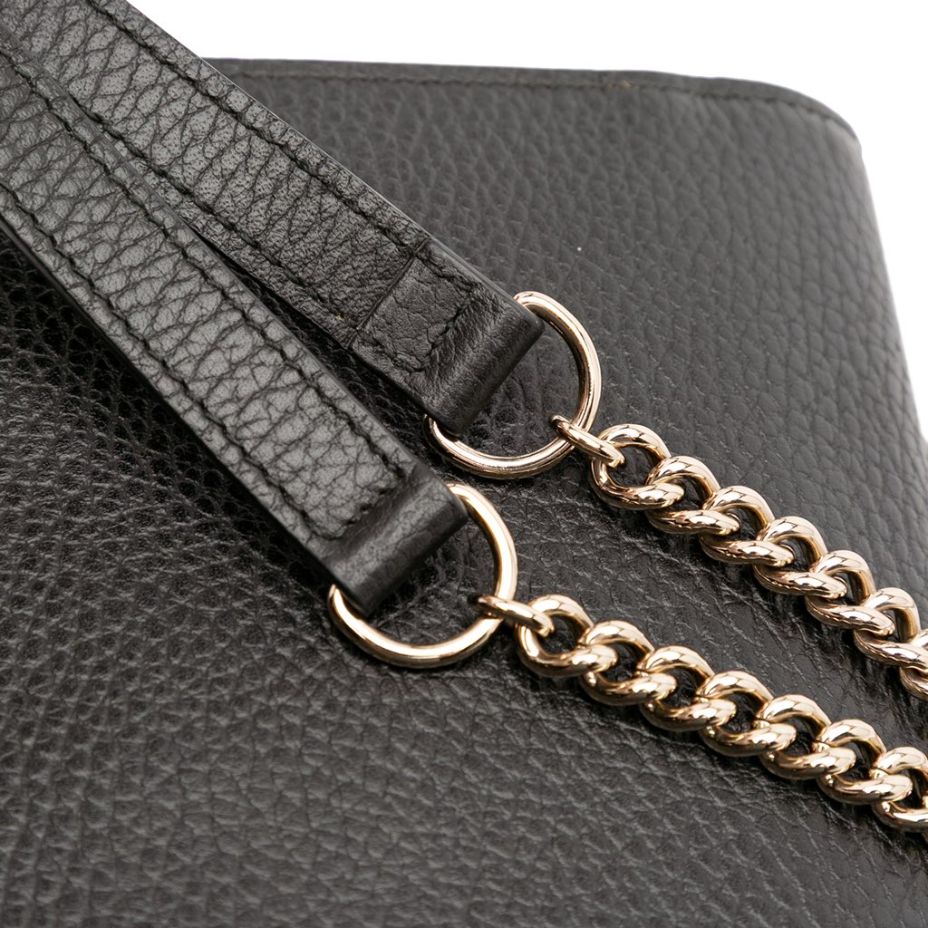 Gucci Leather Interlocking G Dollar Wallet on Chain - Image 11