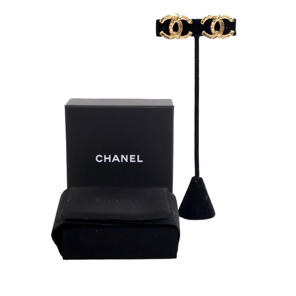 Chanel CC Gold Plated Clip On Earrings - Image 10