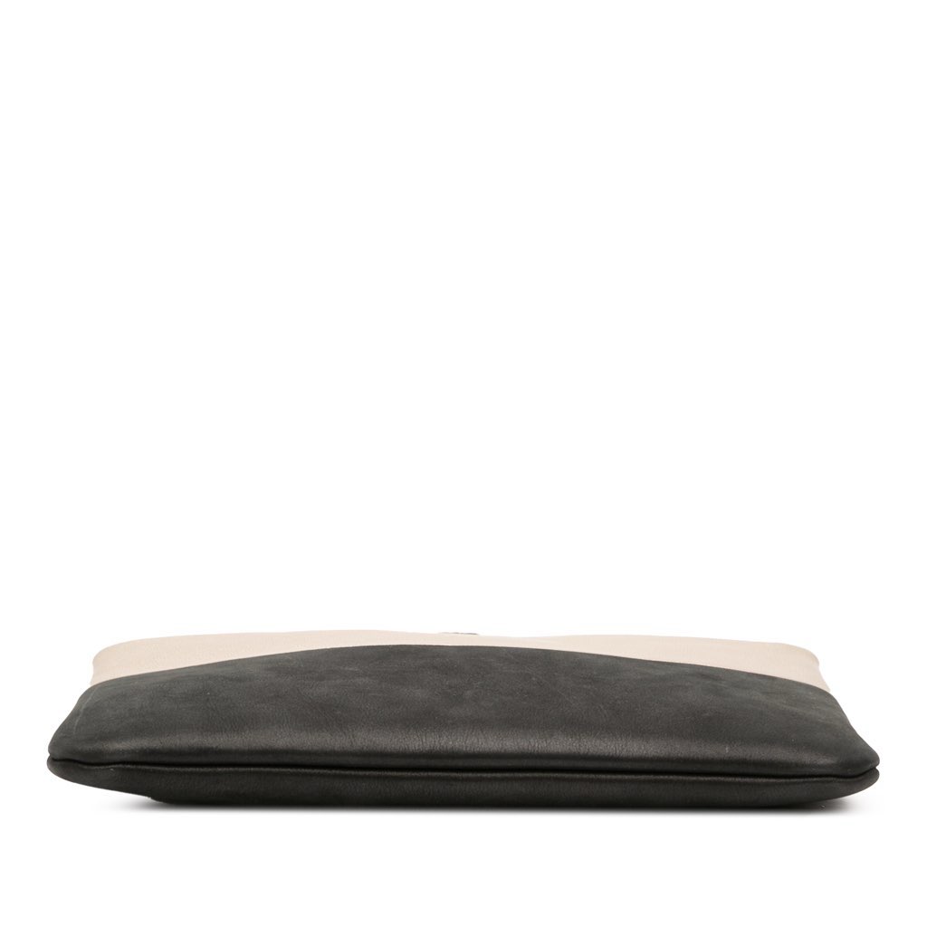 Chanel Medium Bicolor Caviar and Iridescent Calfskin O Case Clutch - 3