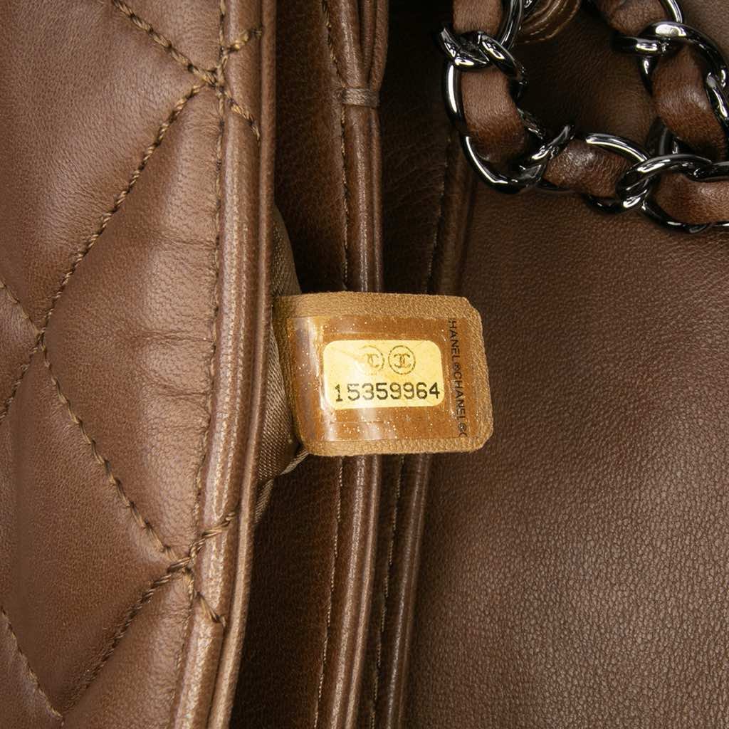 Chanel CC Quilted Lambskin 3 Flap - Detail 1