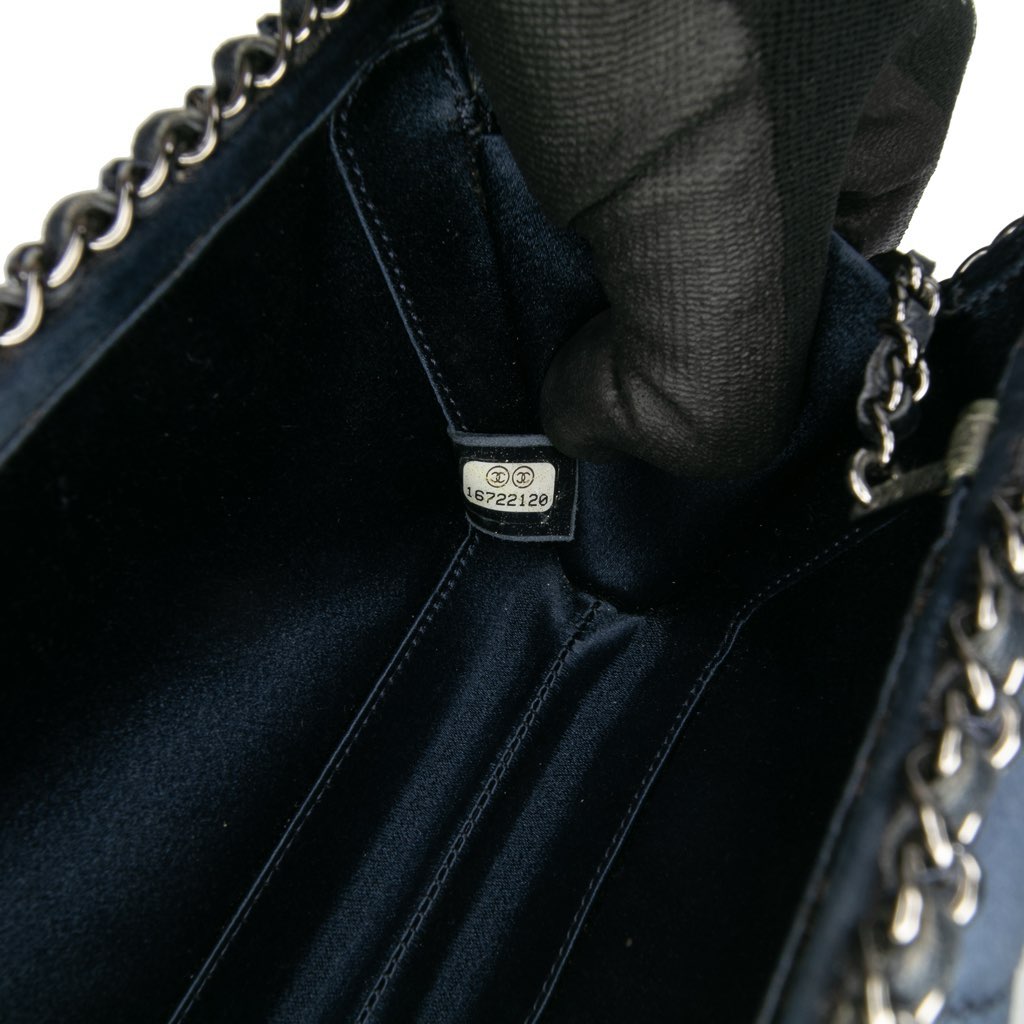 Chanel Quilted Satin Chain Around Clutch - Detail 1