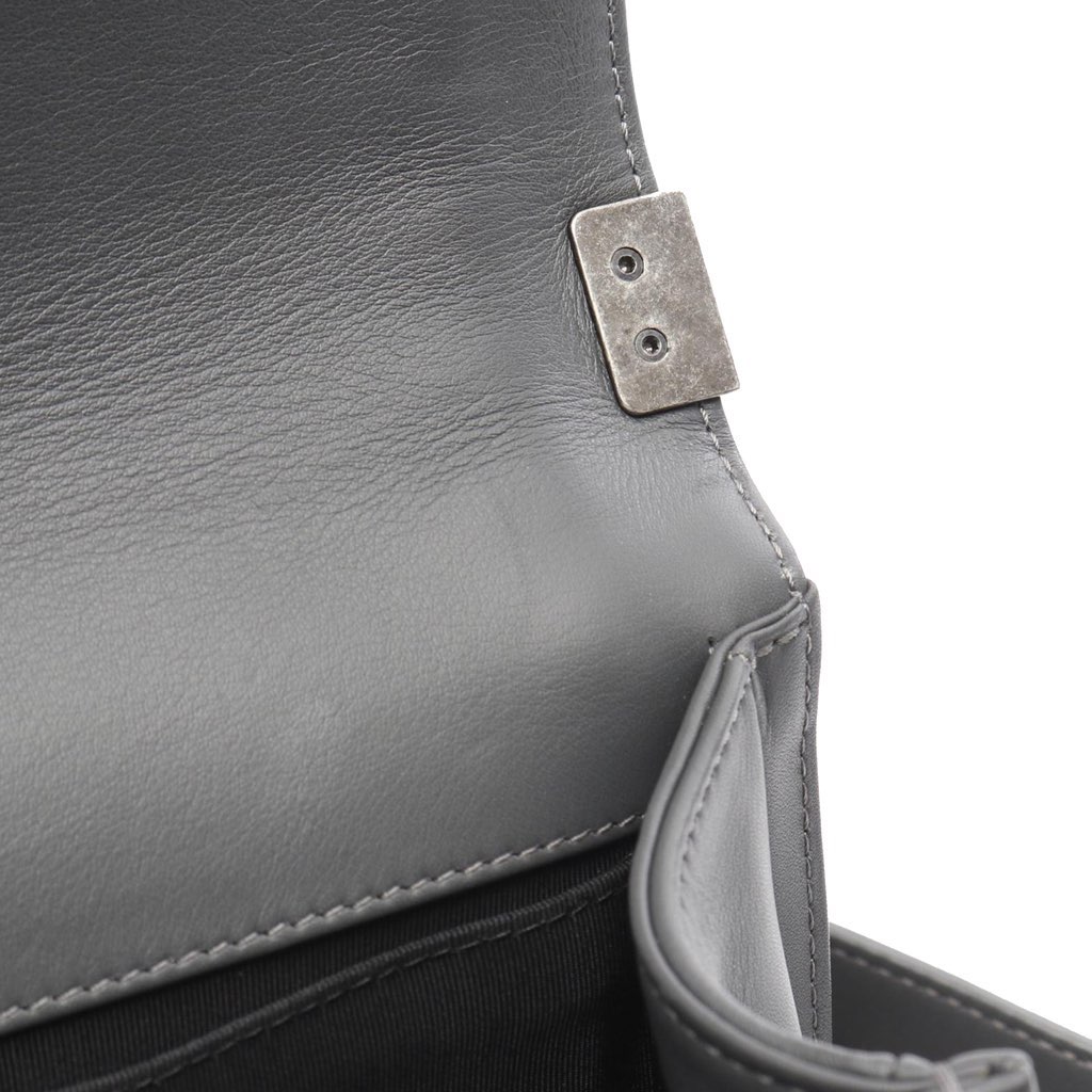 Chanel Old Medium Braided Tweed and Calfskin Boy Flap - Detail 2