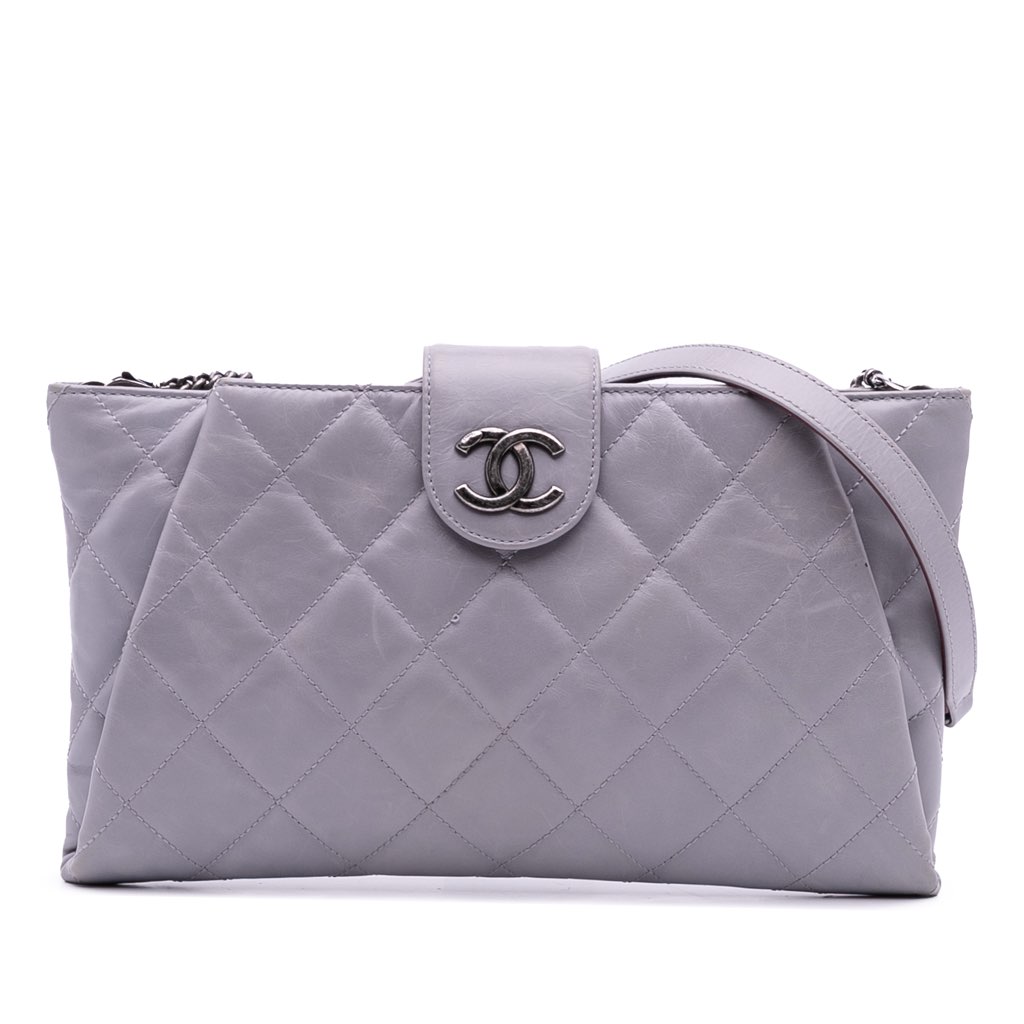 Chanel Quilted Glazed Calfskin Coco Pleats Chain Clutch