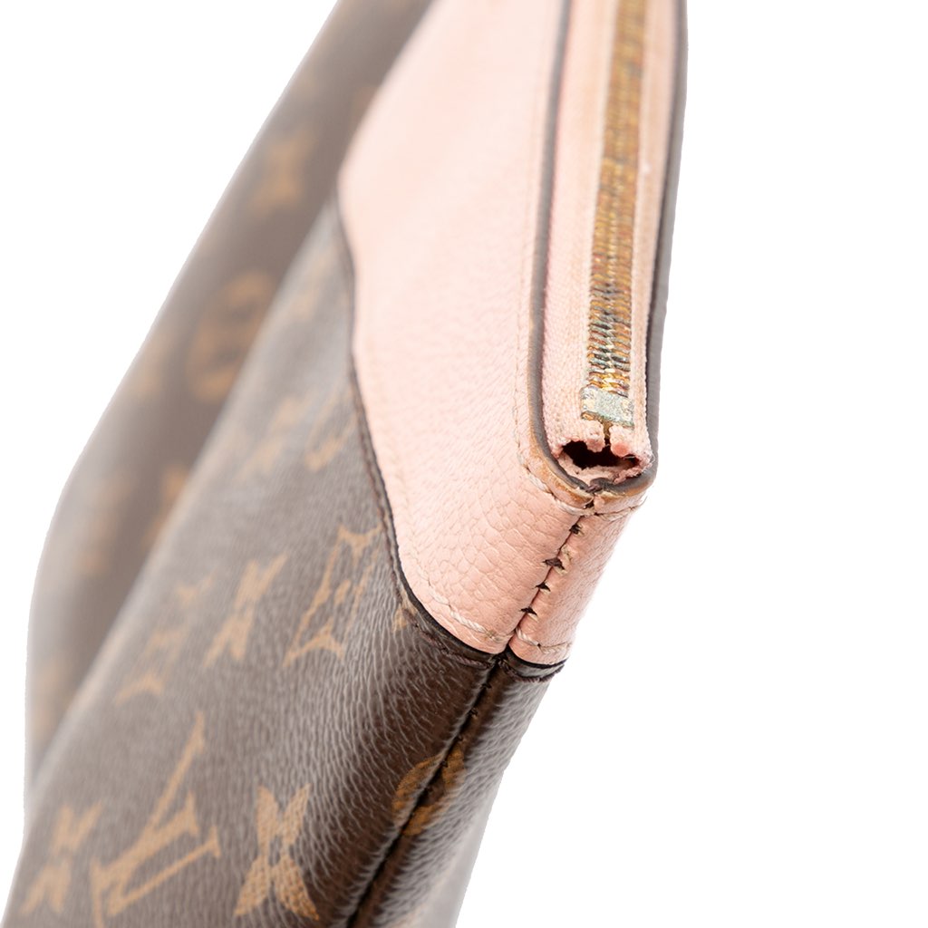 Louis Vuitton Monogram Daily Pouch - Image 10
