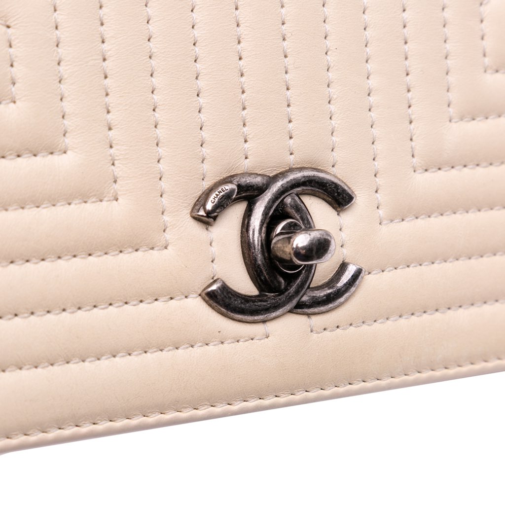 Chanel Small Quilted Calfskin Korean Garden Flap - Detail 2