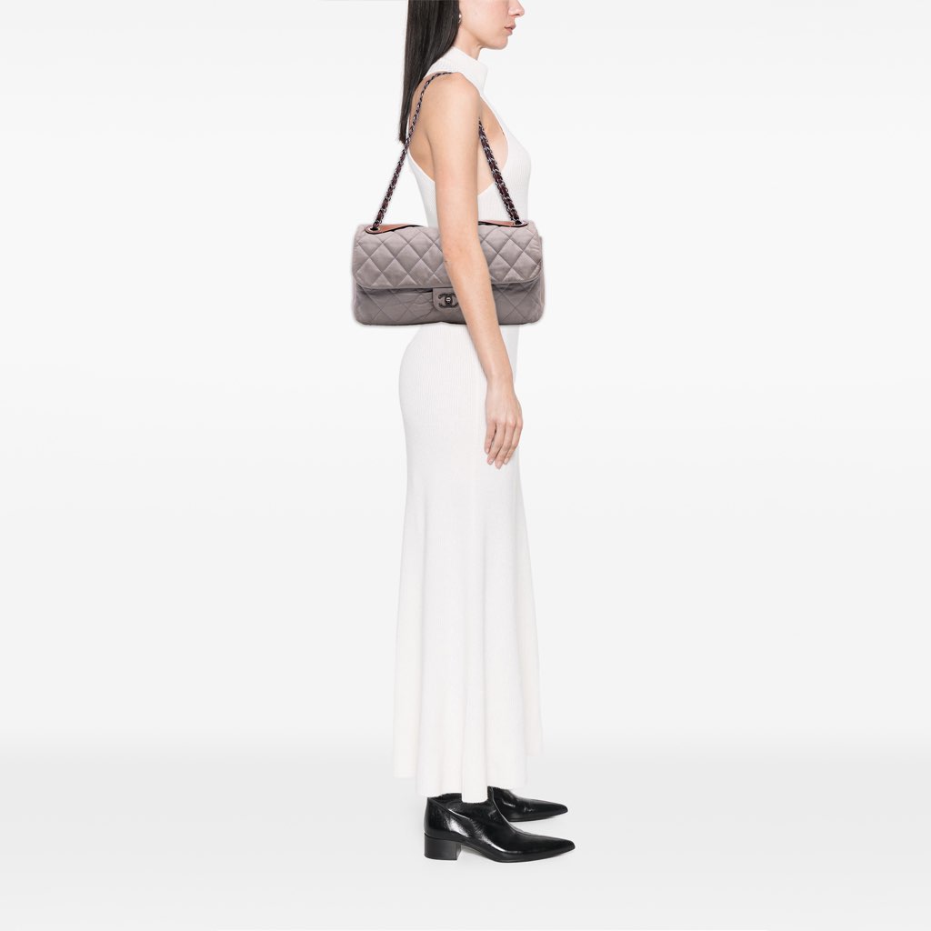 Chanel Jumbo Iridescent Calfskin In The Mix Flap - Image 14