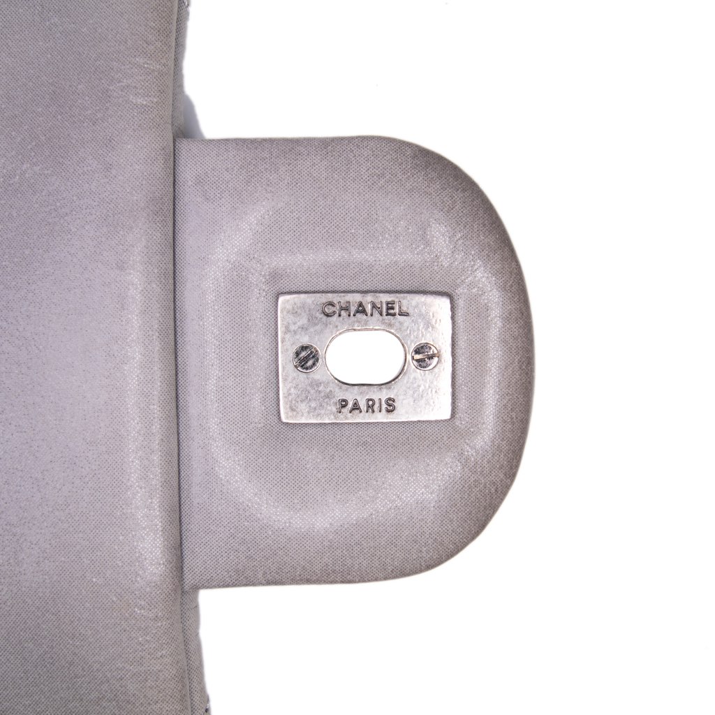 Chanel Jumbo Iridescent Calfskin In The Mix Flap - Image 10