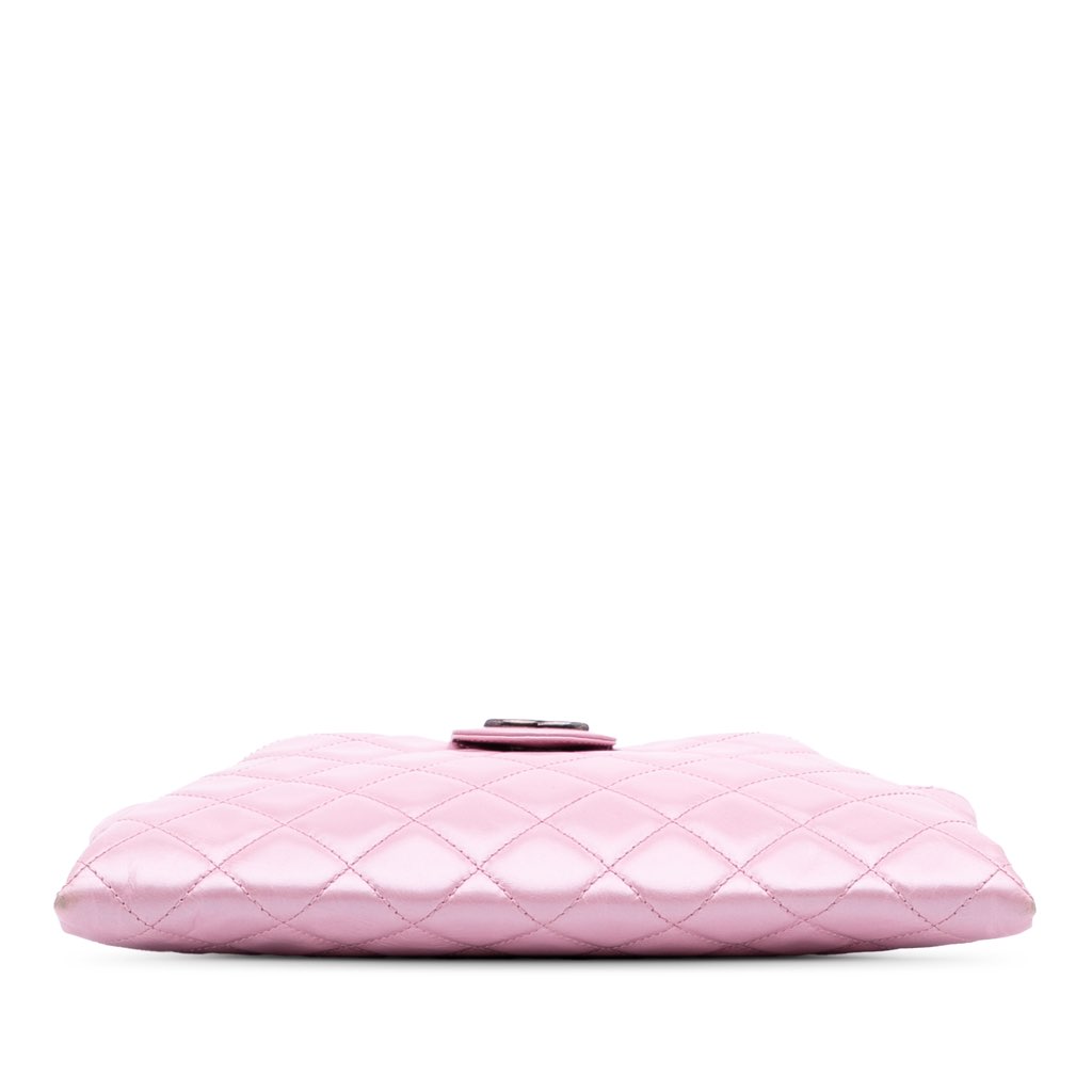 Chanel Quilted Glazed Calfskin Coco Pleats Clutch - Image 6