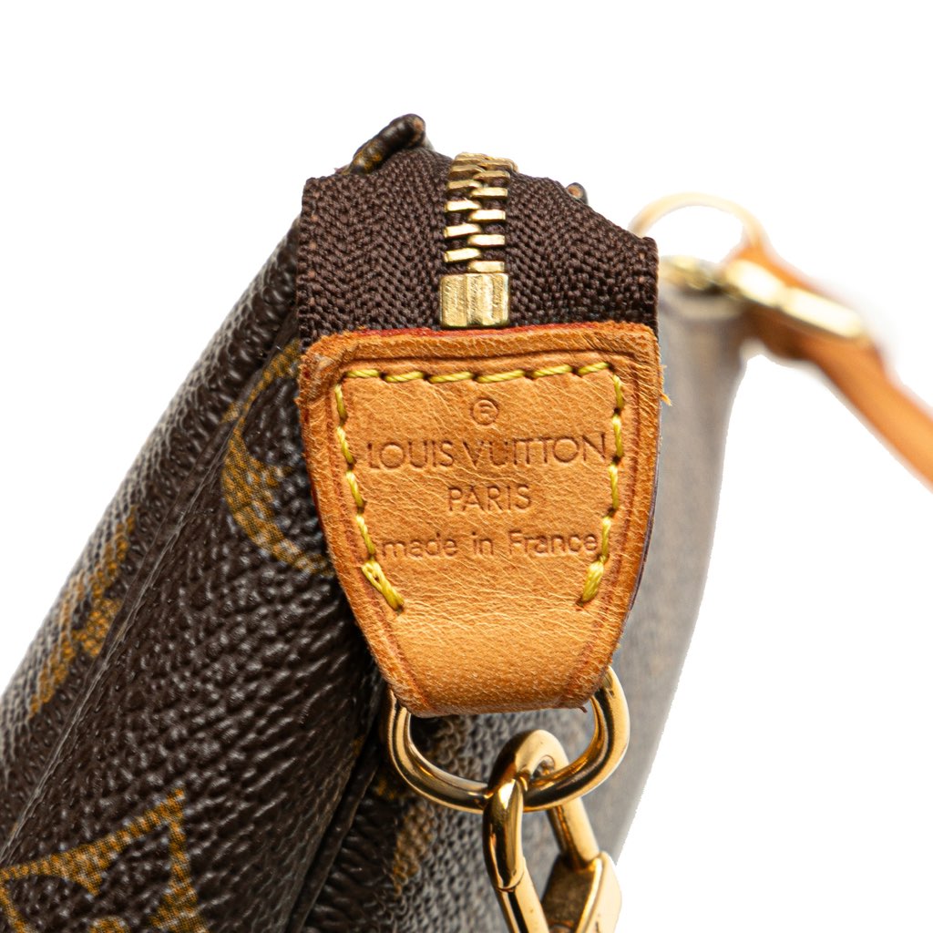 Louis Vuitton Monogram Pochette Accessoires - Detail 1