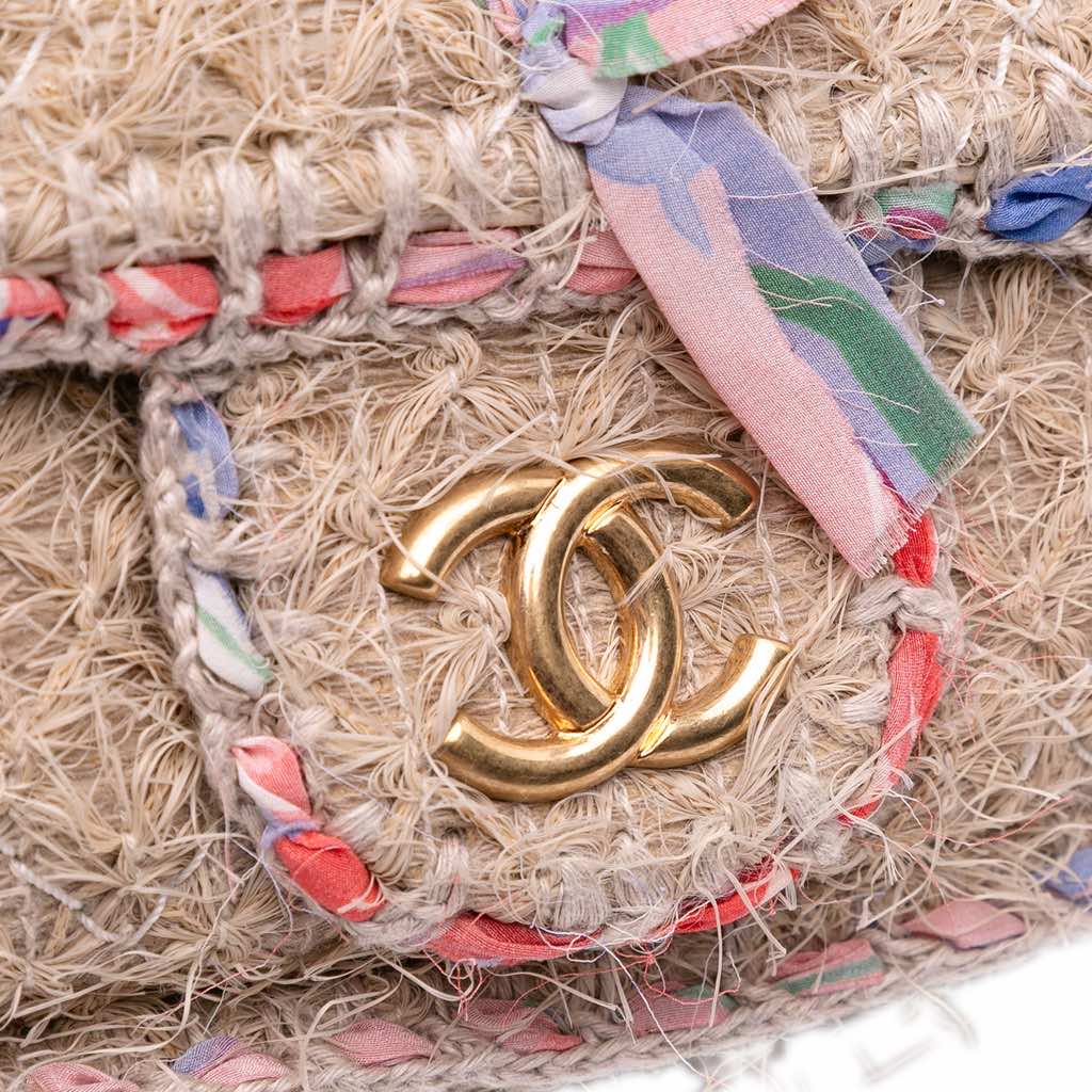 Chanel CC Straw Country Flap - Image 13