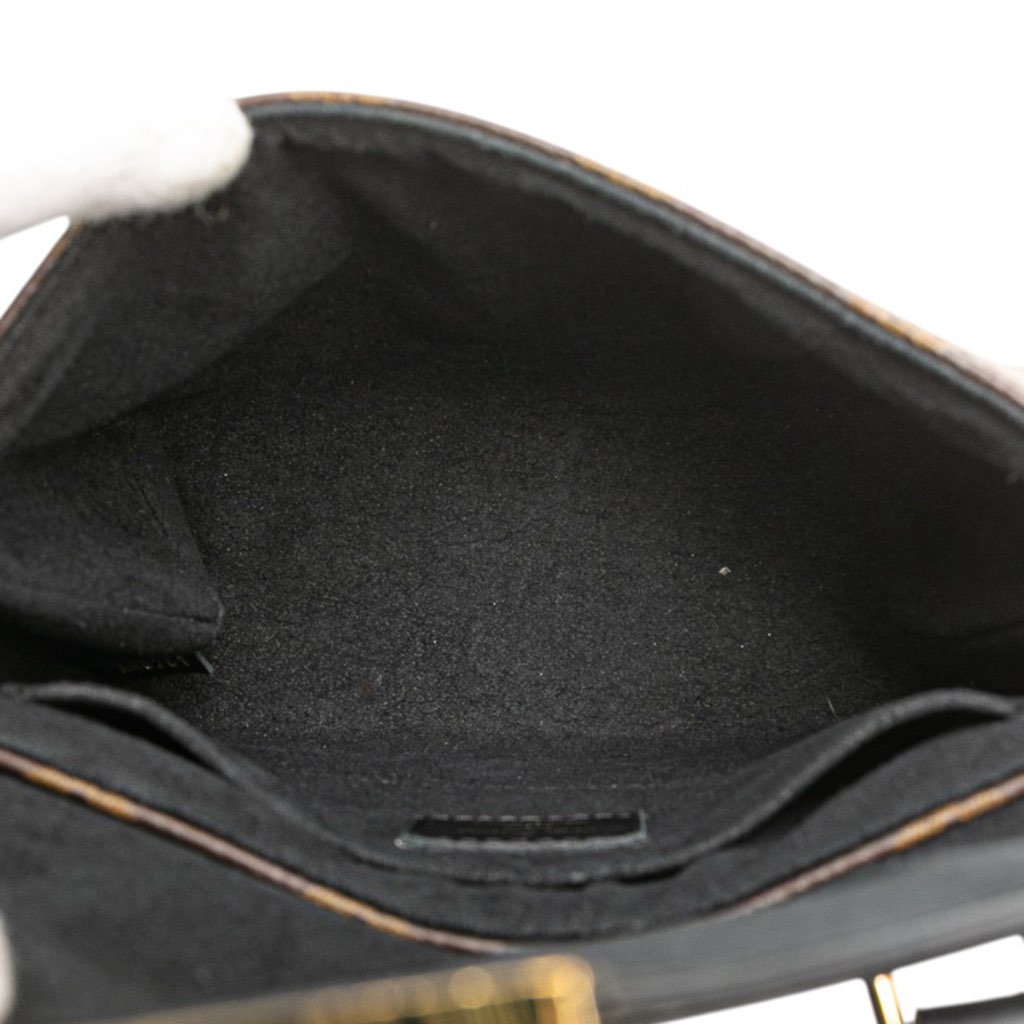 Louis Vuitton Monogram Locky BB - 4