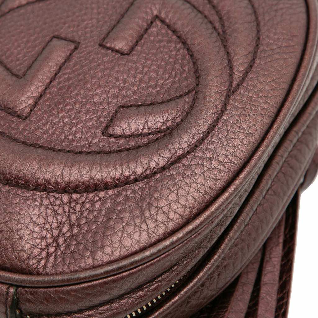 Gucci Mini Metallic Pebbled Calfskin Soho Chain Crossbody - Image 11