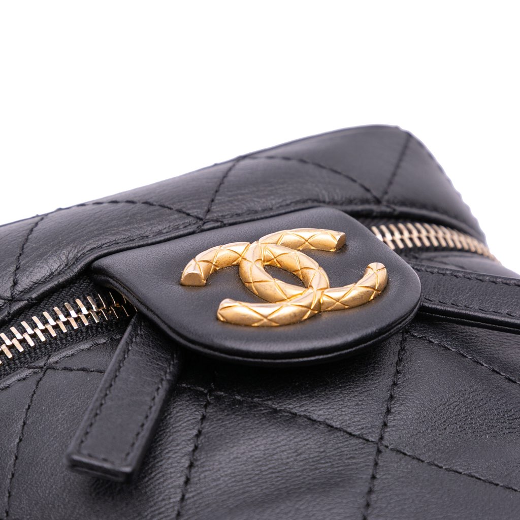 Chanel Small CC Quilted Calfskin Vanity Case with Chain - 4