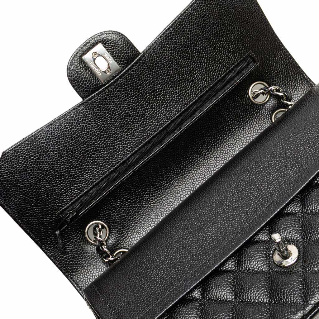 Chanel Medium Classic Caviar Double Flap - Detail 2