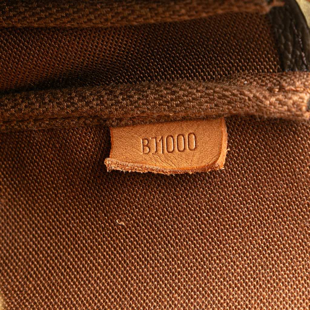 Louis Vuitton Monogram Pochette Accessoires - Side view