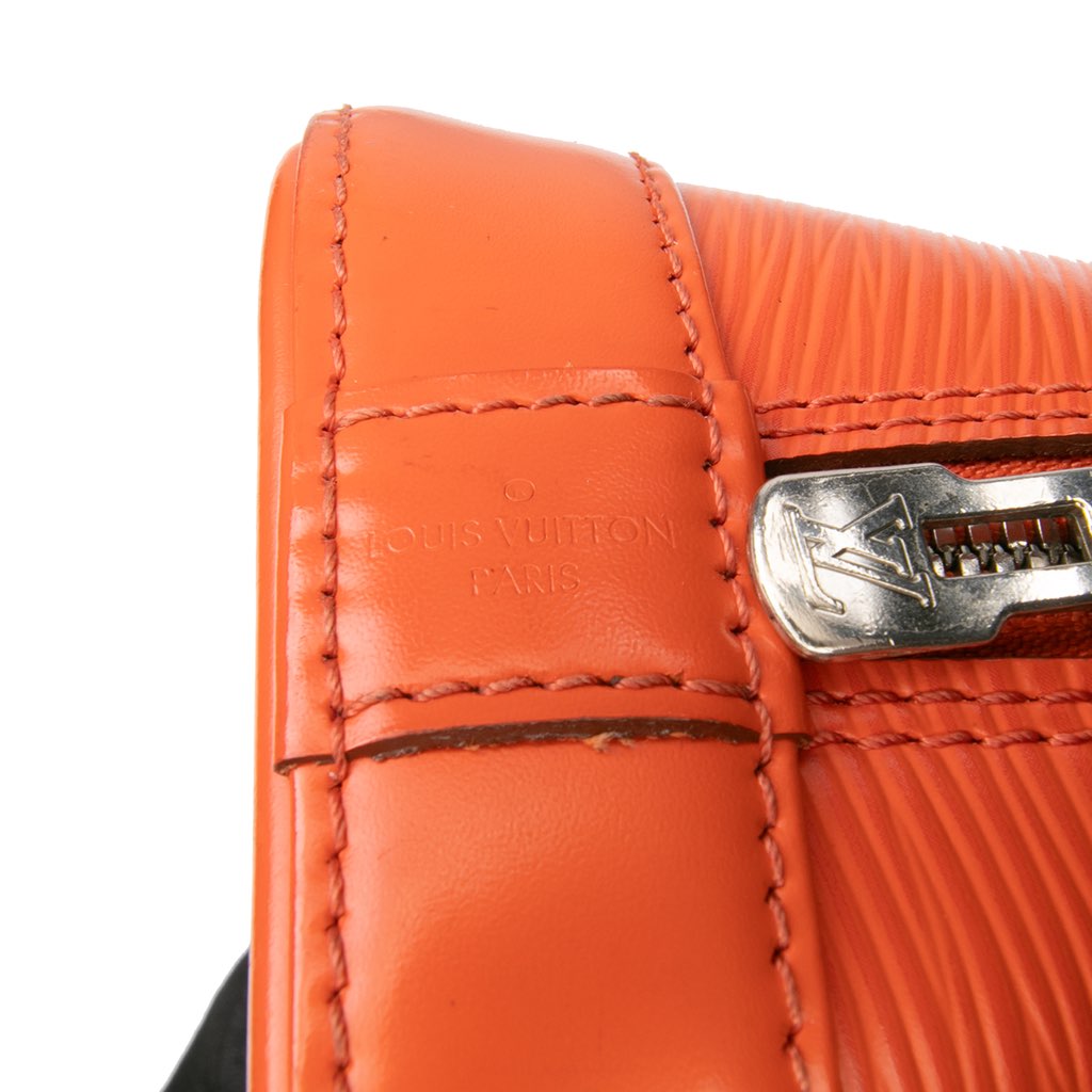 Louis Vuitton Epi Alma BB - Side view