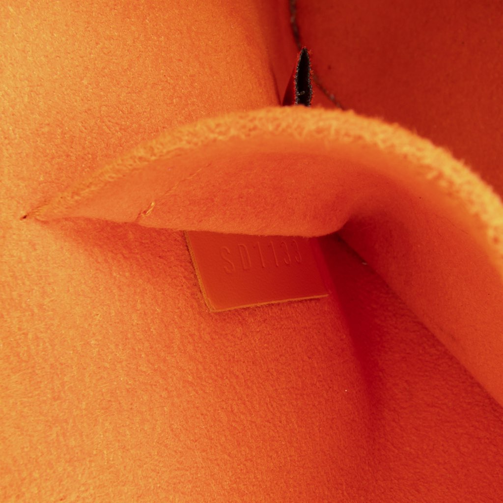 Louis Vuitton Epi Alma BB - Detail 2