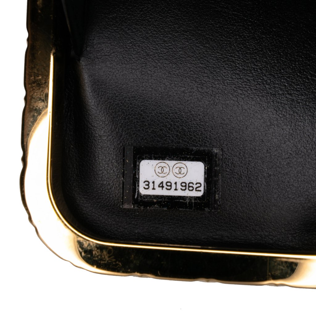 Chanel Large Glazed Goatskin Box With Chain - Detail 1