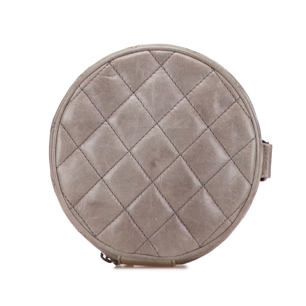 Chanel CC Quilted Aged Calfskin Round Clutch - Image 6