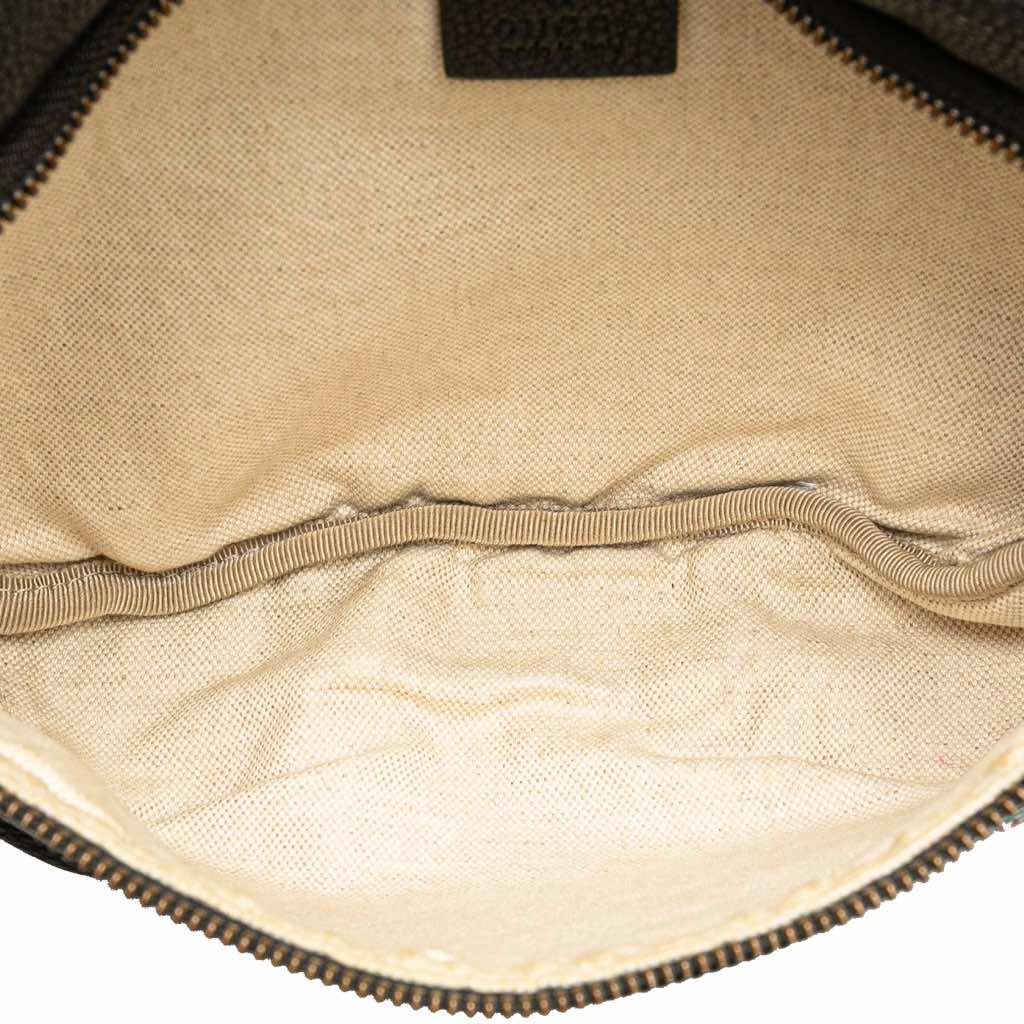 Gucci Grained Calfskin Logo Belt Bag - 4