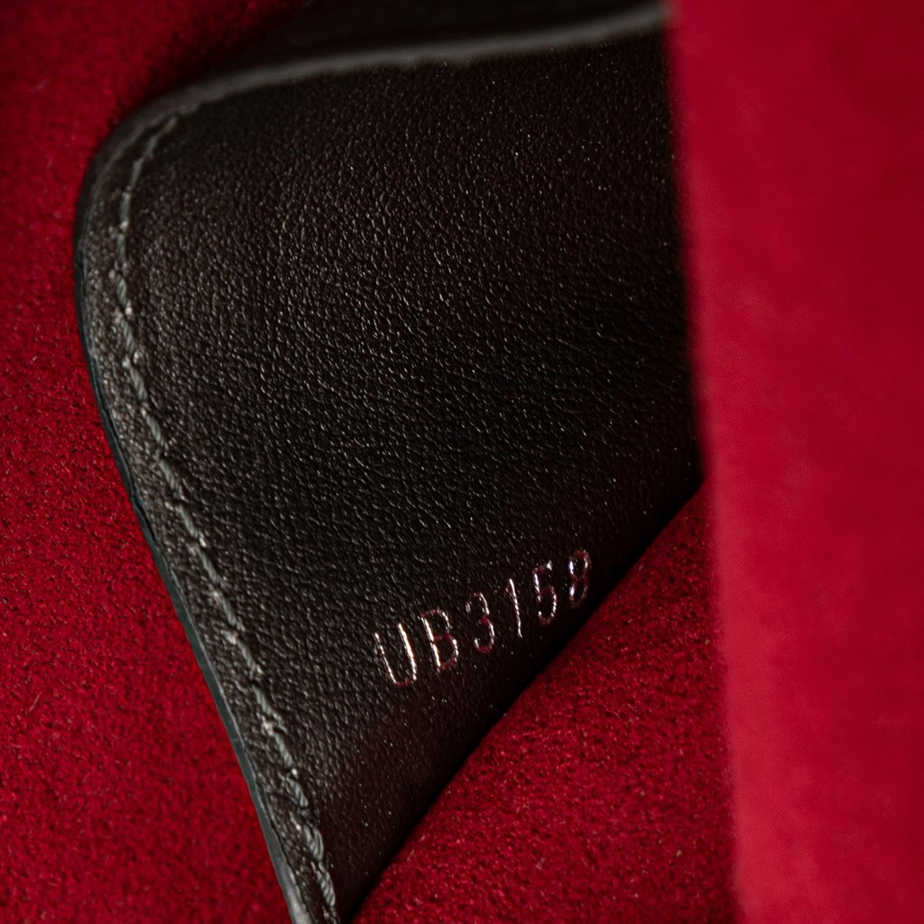 Louis Vuitton Bicolor Leather MyLockMe Chain Pochette - Detail 1