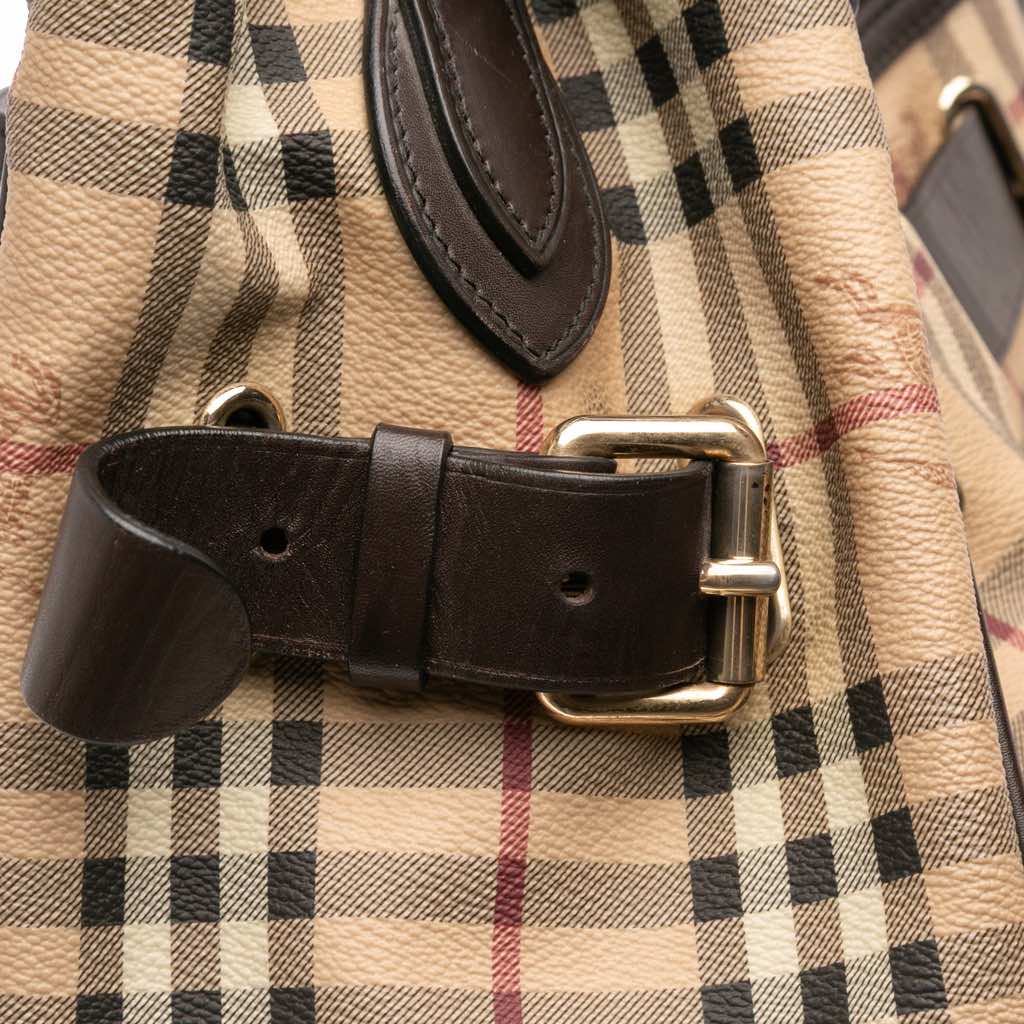 Burberry Haymarket Check Coated Canvas Walden Belted Hobo - Detail 2