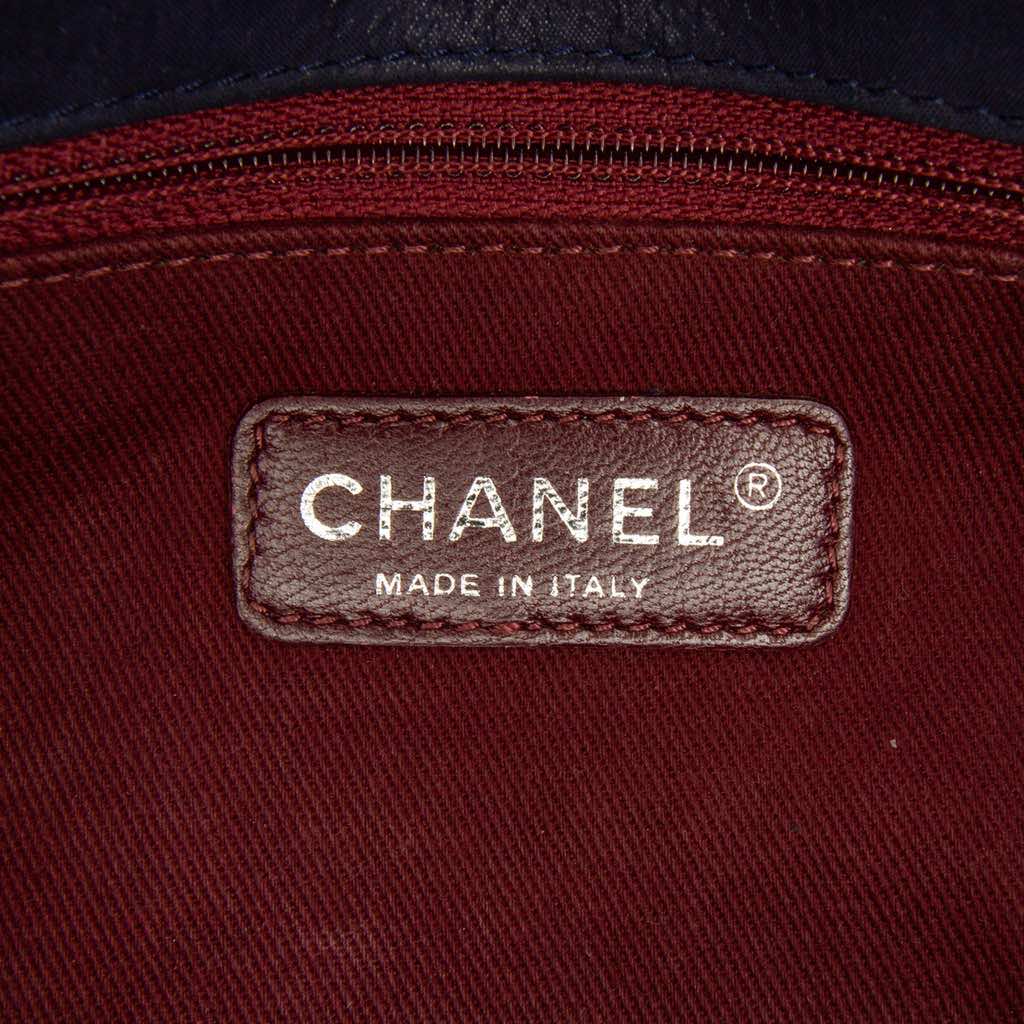 Chanel Chocolate Bar Iridescent Calfskin Bubble Flap - Side view