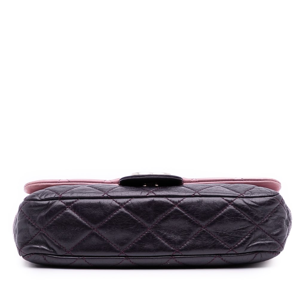 Chanel Medium Bicolor Lambskin and Calfskin CC Chain Flap - Image 6